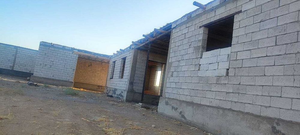 Участка сотилади