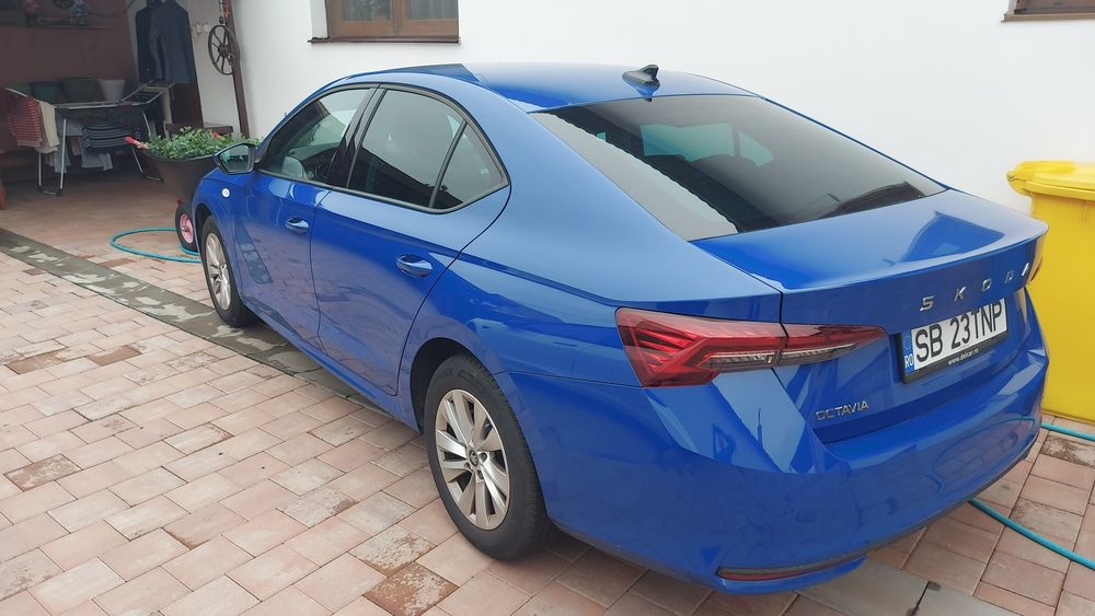 SKODA Octavia 2025 — imagine 2