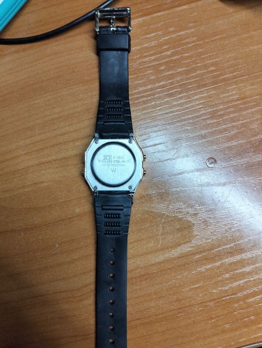 Продам хорошие часы casio винтаж