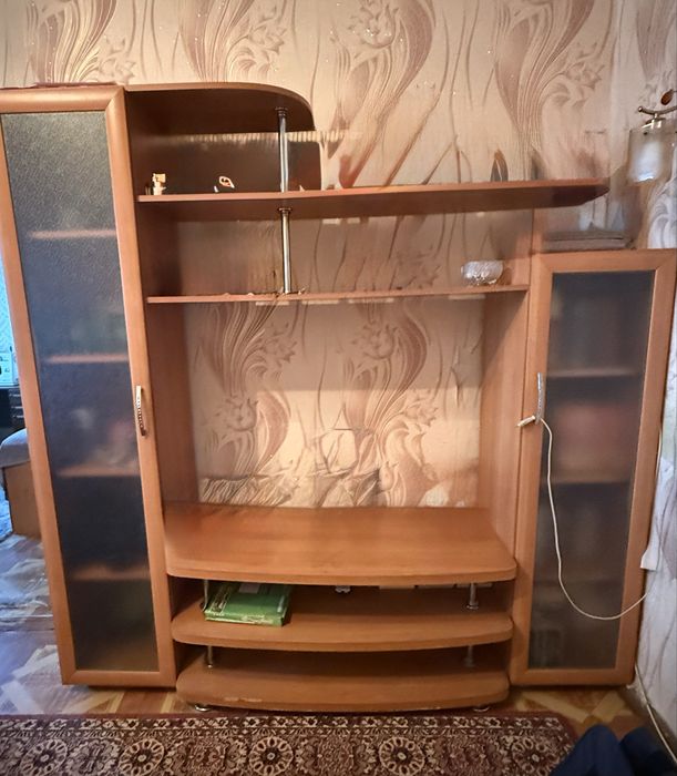 СРОЧНО Продам стенку (горку)