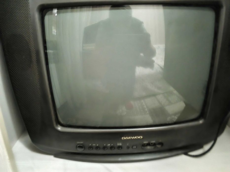 Продам 2 телевизора бу за 30 тысяч