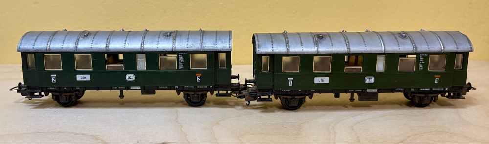 Два пътнически вагона Lima 1-ва и 2-ра класа администрация DB влак, влакче, локомотив