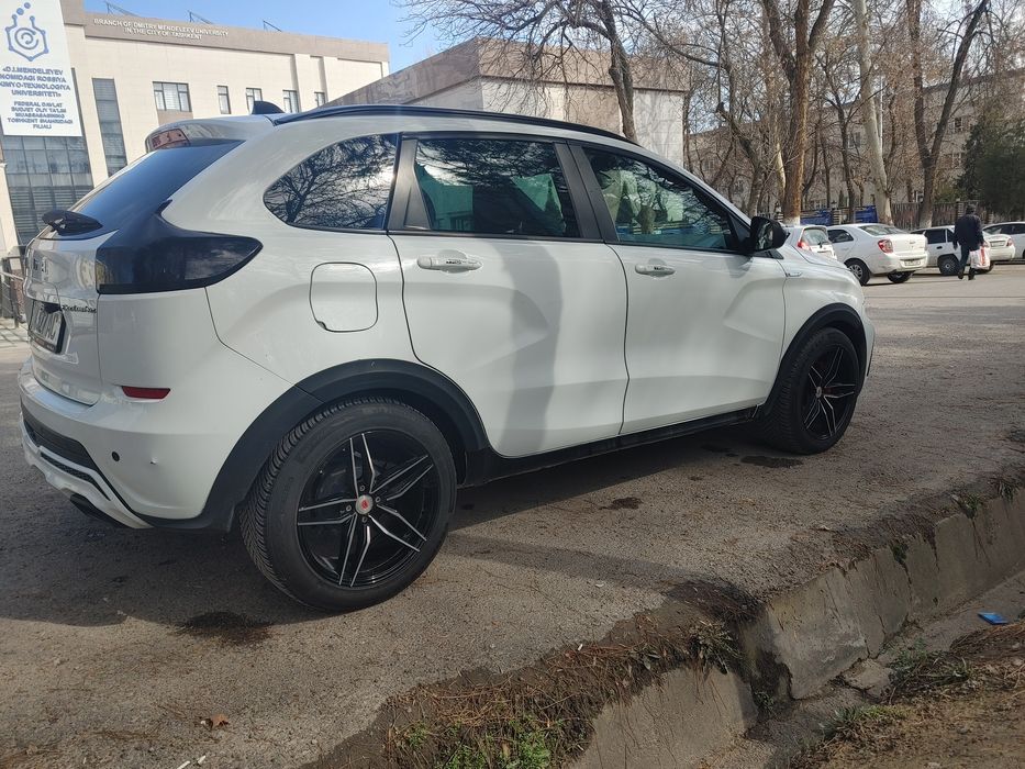Продается Lada xray