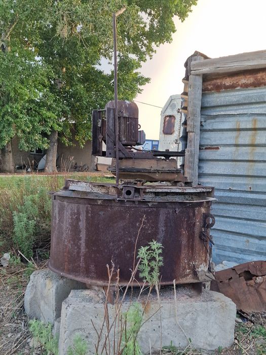 Продам бетонамешалку