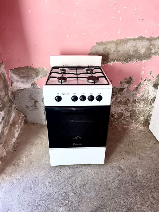 Продам газ плиту с доставкой