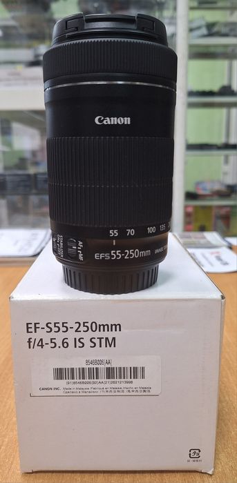 Canon EF-S 55-250mm IS,STM (телевик,стаб,бесшумный мотор,как новый)