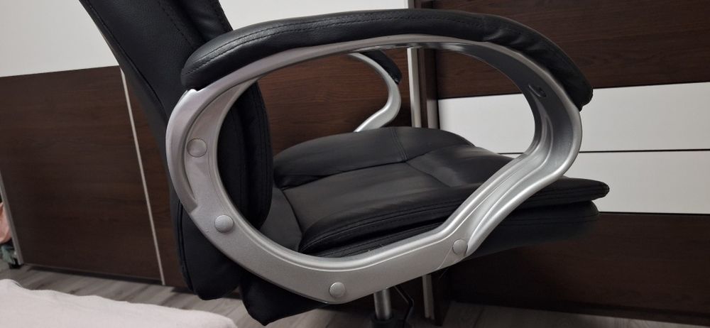 Офис стол изкуствена кожа