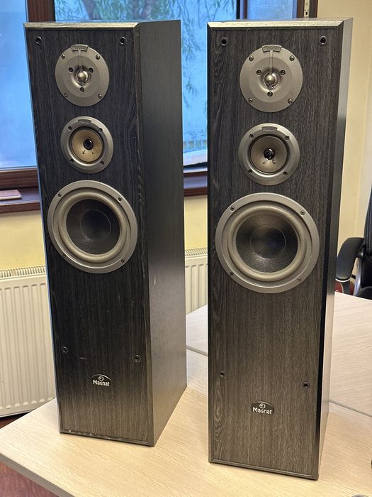 Boxe Magnat 3 way bass reflex 200W