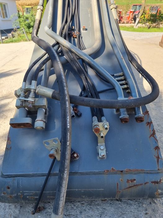 Brat excavator Volvo EC360