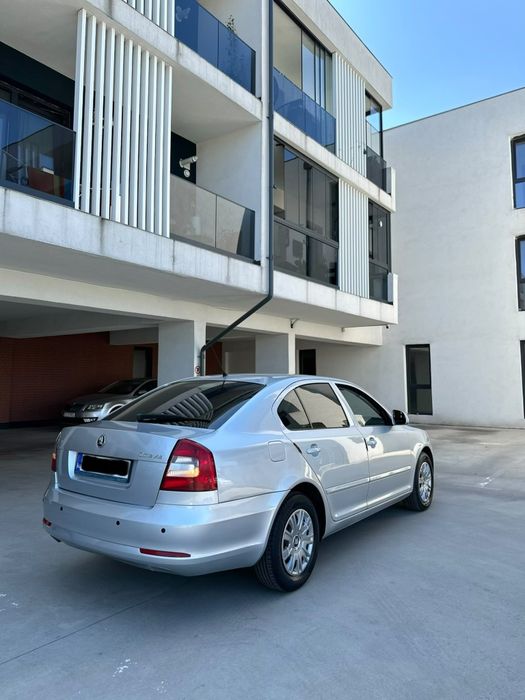 SKODA Octavia 2011 — imagine 2