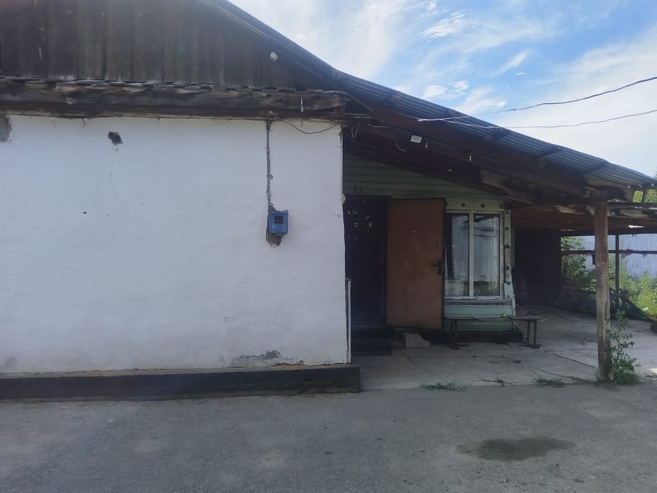 Продам участок место с домом