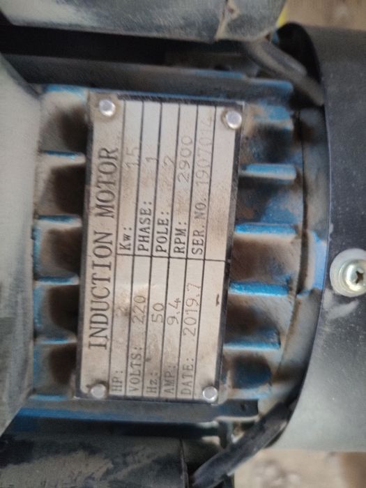 Компрессор масляный ременной Mateus MS03304