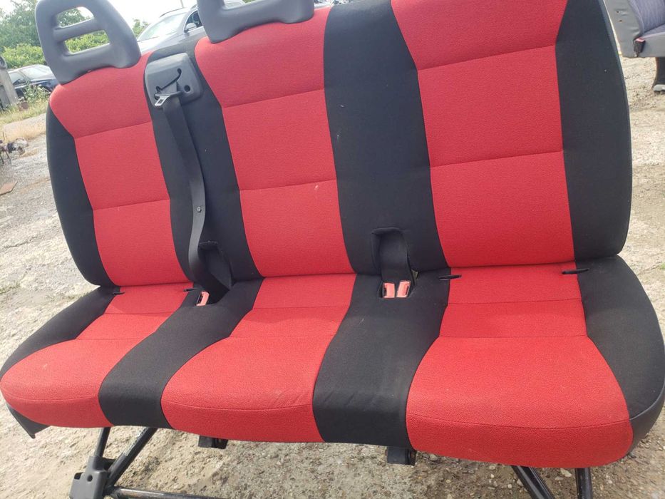 Vand bancheta 3 locuri Peugeot