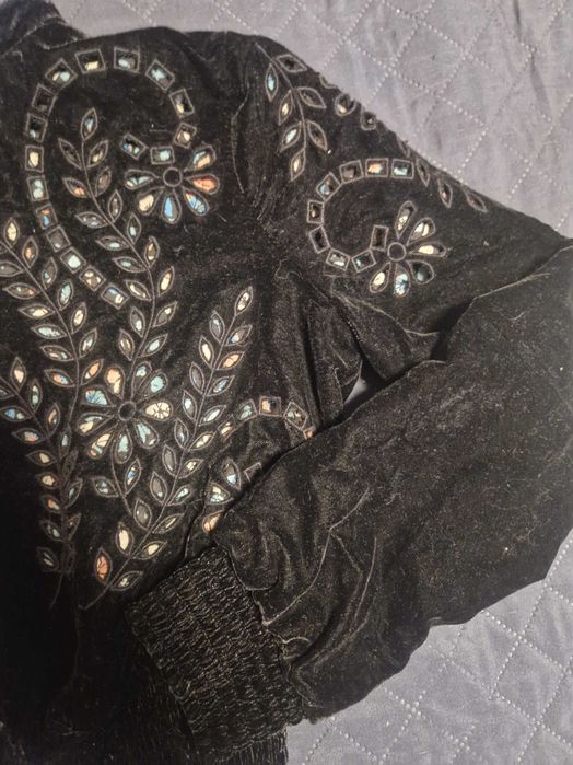 Плюшено яке на Zara