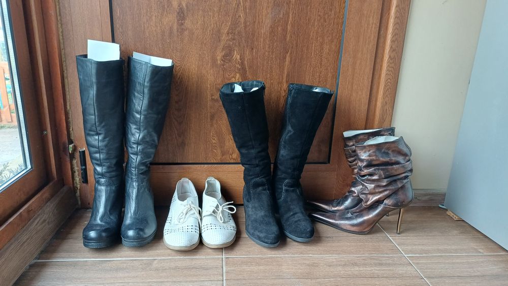 Дамски   ботуши и обувки