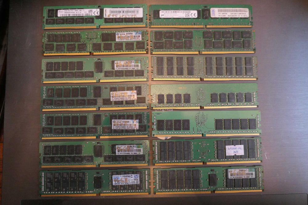 Hdd 900GB SAS 2,5 Savvio 10k Ddr4 Server Memorie RAM 32GB 10600R Ddr3