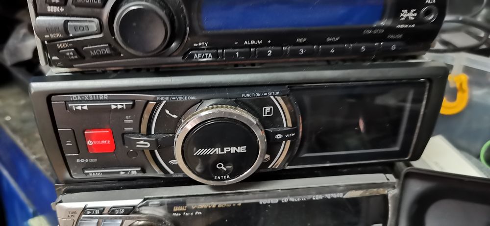 vand cd player masina alpine