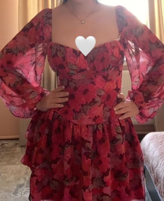 Красивое новое платье