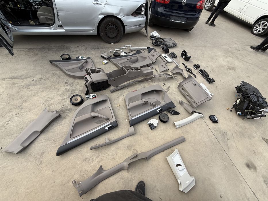 VW Golf 6 1.6TDI 105кс НА ЧАСТИ