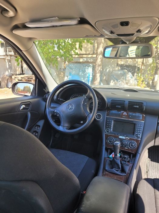 Продавам Mercedes