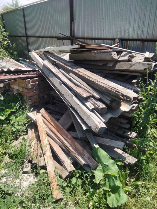 Ағаш тақтай сатылады