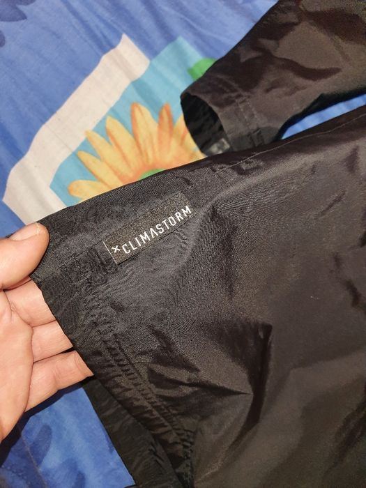 Geaca subțire adidas