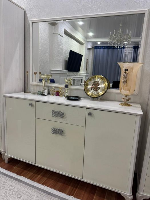 Мебель для зала тумбочка стул шкаф