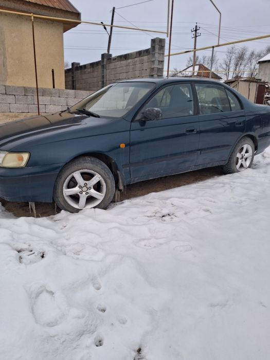 Тайота Карина е сатылады