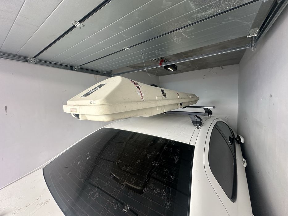 Багажен бокс за покрив – бокс за ски