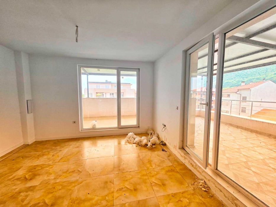 Продава се Двустаен апартамент в Асеновград - 60 кв.м за 808 €/кв.м - Снимка #3