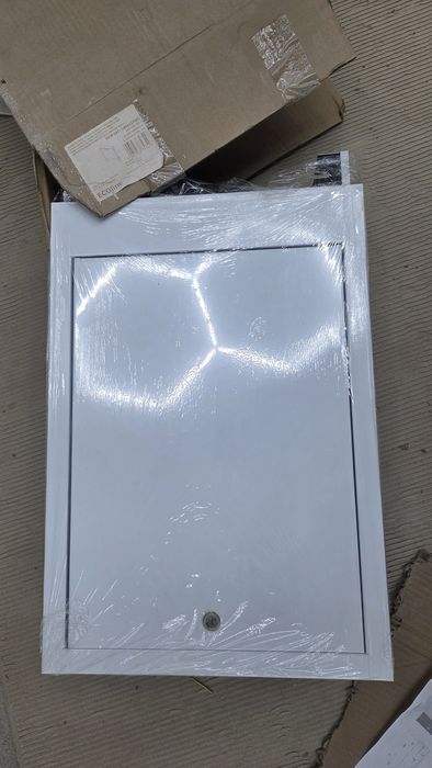 KAN-therm Caseta metalica pentru colectori/distribuitori, incalzire