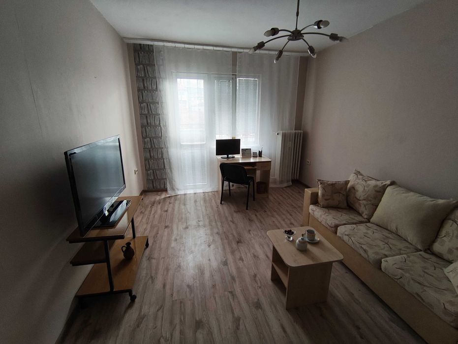 Дава се под наем Двустаен апартамент в София, Младост 2 - 70 кв.м за 847.62 € - Снимка #1