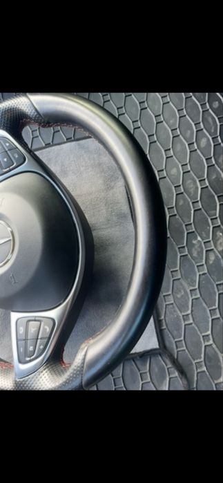 Продавам Волан Mercedes