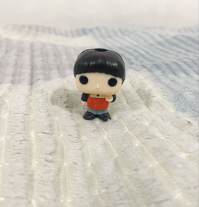 Продаю фигурку Уилла/Will из Киндер Джой. ОСД/ Stranger things