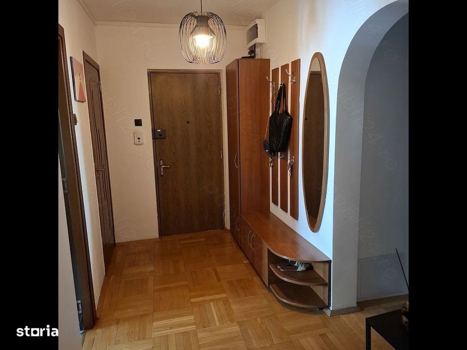 Apartament 3 camere Nerva Traian