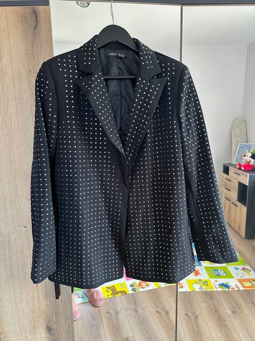 Сако с камъни от shein