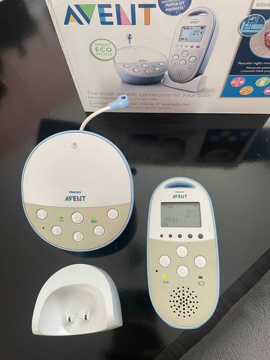 Цифров бебефон Avent Philips SCD 570