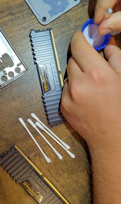 Reparații,  mentenanță și consultanță calculator/laptop/console