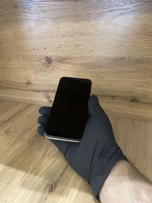 Iphone X 256Gb sotuvda