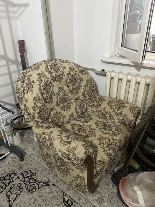 Кресло в хорошем состоянии