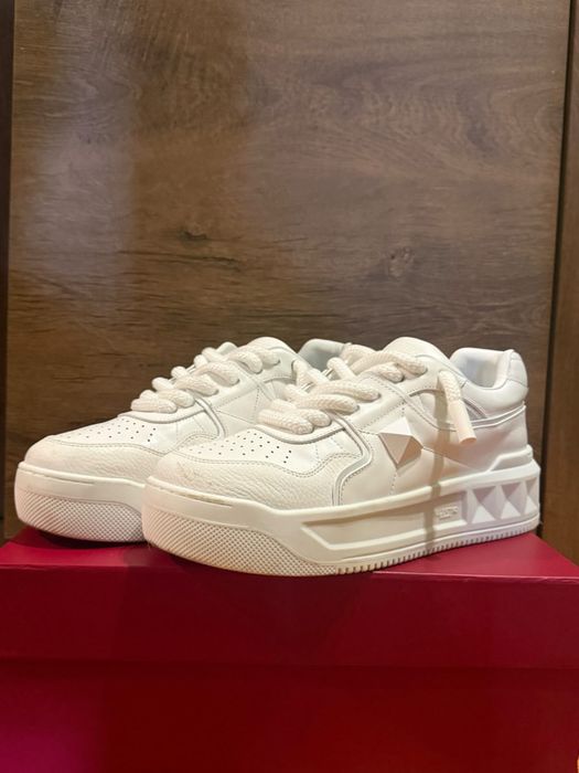 Valentino Garavani One Stud XL