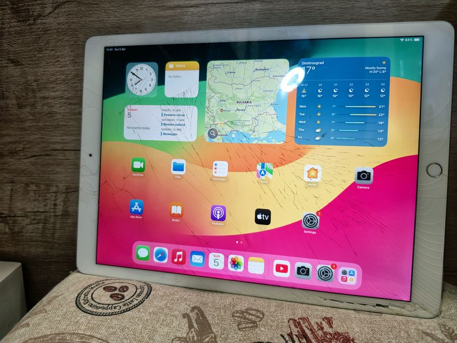 iPad Pro 12.9 inch 2nd Gen 64Gb Silver + Нов Тъч скрийн