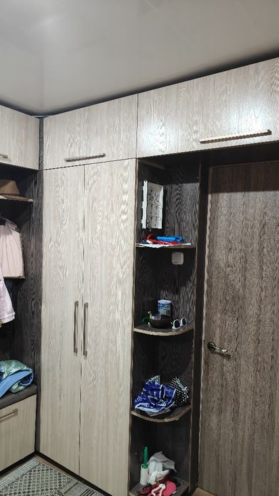 Продам квартиру трёхкомнатная.