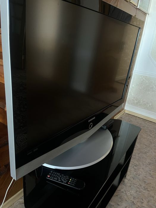 Продам телевизор samsung