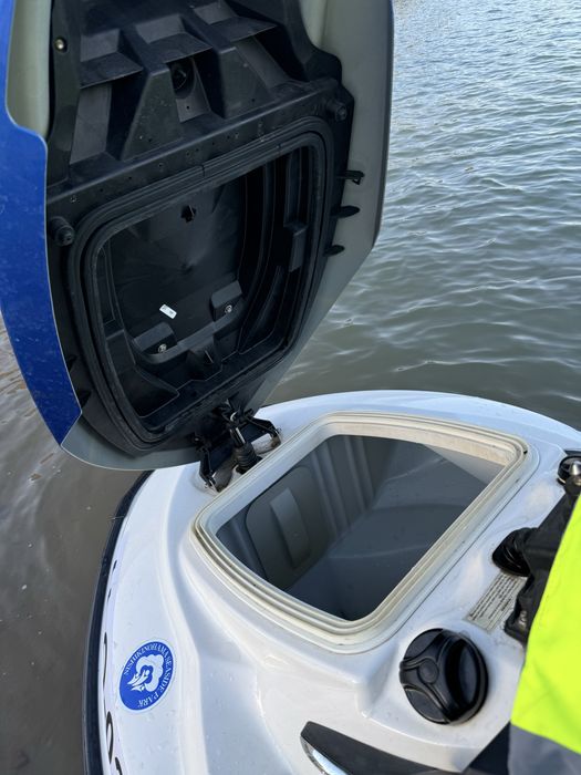 Продам гидроцикл Sea Doo