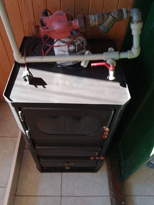 Печка прити с водна риза