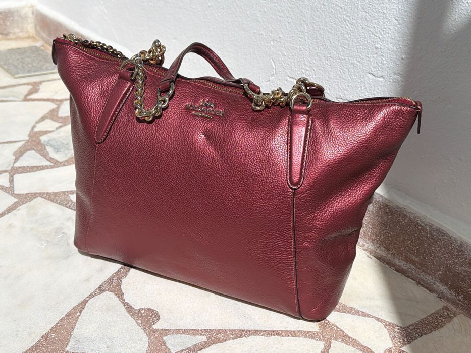 Оригинална дамска чанта Coach