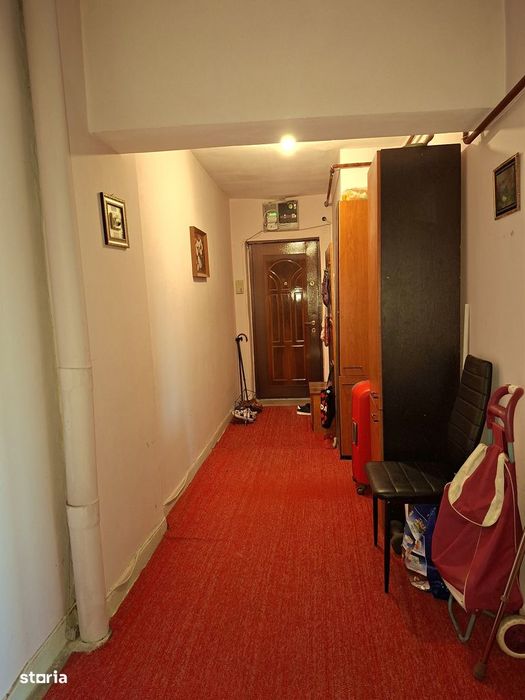 Apartament 4 camere Rovine