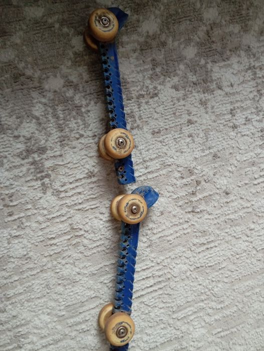 Щетки на коньки  хоккейные