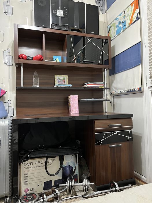 Продам учебный стол